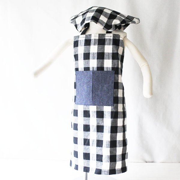 画像2: 白黒ブロックチェック【エプロン&三角巾】手作りキット 作り方マニュアル付き 入園入学 2025年度春 中厚手生地 (2)