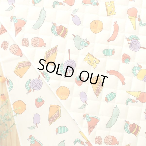 画像1: はらぺこあおむし 食べ物いっぱい【キッズエプロン&三角巾】Mサイズ 材料セット 作り方マニュアル付き 入園入学 手芸キット (1)