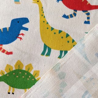 カラフルダイナソー【キッズエプロン&三角巾】Mサイズ 手作りキット