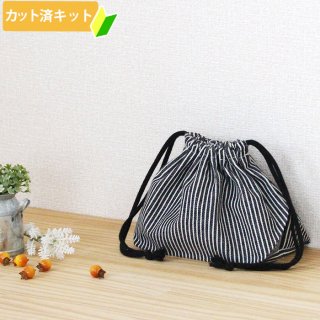 ハンドメイド 巾着型バッグ チェックお弁当袋　給食袋　女の子男の子　くまさん ハンドメイド 巾着型バッグ チェックお弁当袋 給食袋 女の子