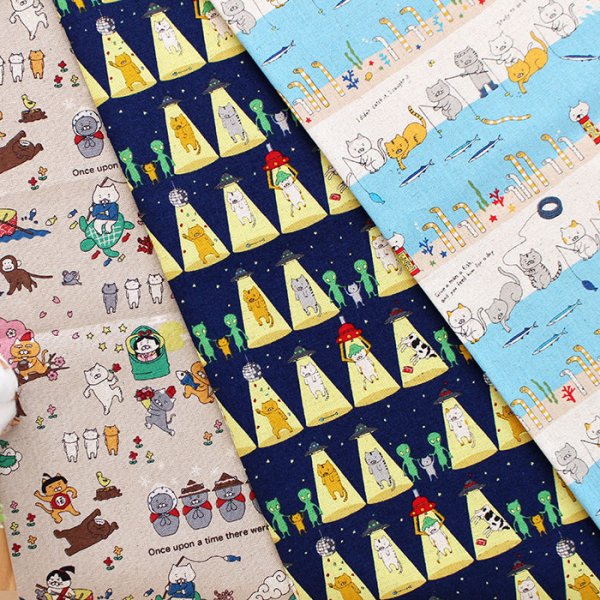 画像1: おとぼけネコちゃん 3柄【キッズエプロン&三角巾】Mサイズ 手作りキット 作り方マニュアル付き 入園入学 手芸キット (1)