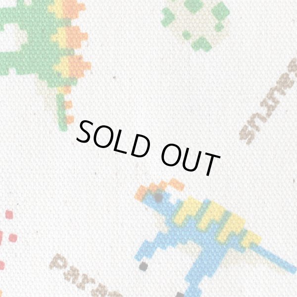 画像2: 《家庭科教材対応》ピクセルダイナソー【ランチョンマット】手作りキット 作り方マニュアル付き 小学校 家庭科 キット[u] (2)